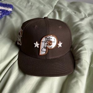 Philadelphia Phillies new era fitted like new size 7 1/8 brown cream UV patch